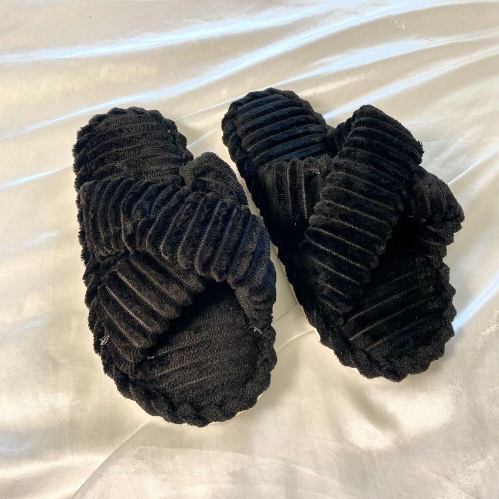 Black Corduroy Criss Cross Chunky Soft House Shoe Slippers US 6 / 7